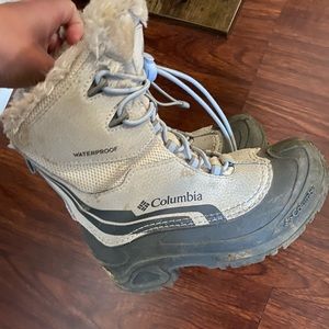 Girls size 1 Columbia Winter Boots